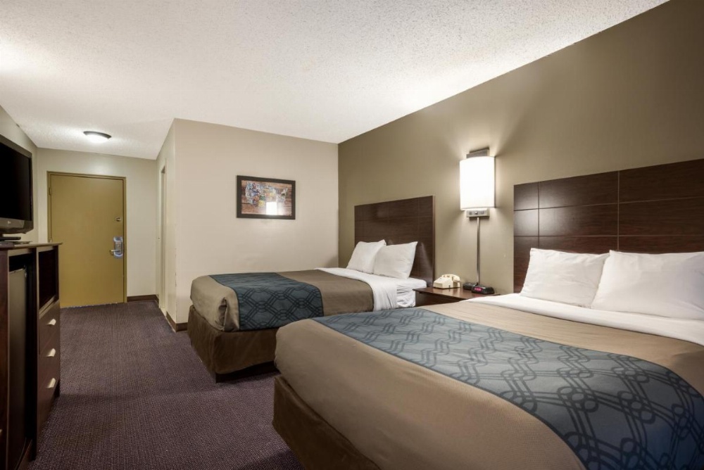 Room image 4